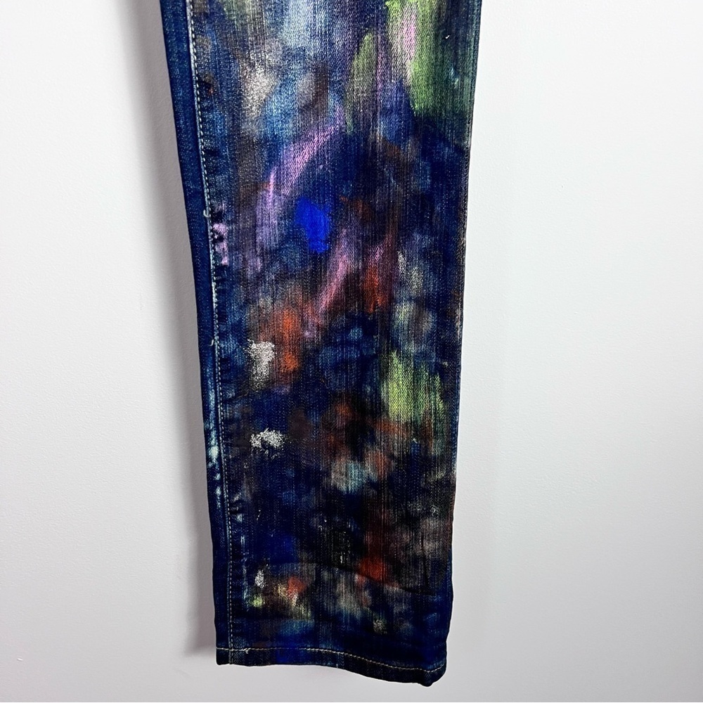 BlankNYC Hand Painted 'Crazy Legs' Splatter Design Slim Straight Leg Jeans - Picture 9 of 16